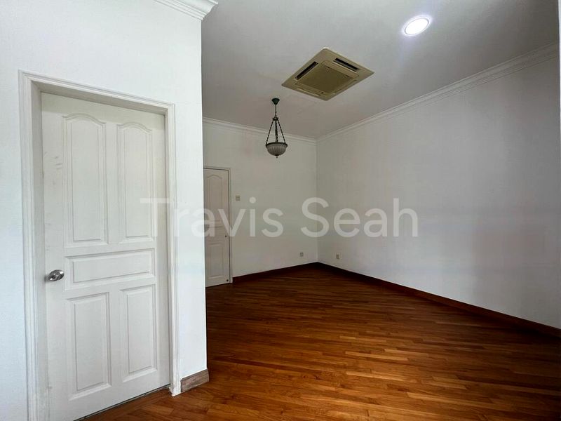 6 Bed Semi-Detached House (Landed) for Sale in  Hougang View - Image 9
